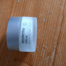 Swatch de papillon.joli : Azelac, Sesderma