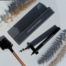 Swatch de Nell07 : Sublimliner Eyeliner Feutre, L'Atelier du Sourcil