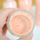 Swatch de Isa0103 : Gommage corps pêche, Blancrème