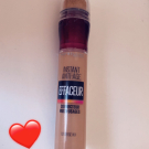 Swatch de Krooo59 : Instant Anti Age l'Effaceur Yeux, Maybelline New York