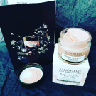 Swatch de laurence luyckx : Baume des reines Rose éclat, Sanoflore