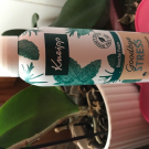 Swatch de coco707 : Mousse de douche Goodbye Stress de Kneipp, Kneipp