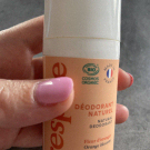 Swatch de Glycine : Déodorant naturel fleur d'oranger, RESPIRE