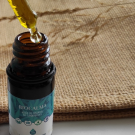 Swatch de Marichka : Huiles de CBD bio 5%, Biocalma