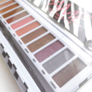 Swatch de mailinhlan54 : Palette de 12 Fards à Paupières BYS, BYS