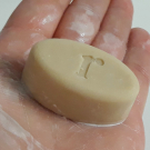 Swatch de Valbry : Nettoyant visage solide, RESPIRE