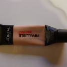 Swatch de attilatyron : Fond de teint Infaillible Mat 24h, L'Oréal Paris