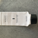 Swatch de Glycine : MASQUE CHARBON DE CHEZ MONERET, Soin & Tradition