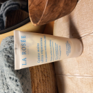 Swatch de Clémentine Lctr : Crème mains ultra-réparatrice aux plantes médicinales BIO, La Rosée