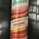 Swatch de Laulau* : Shampoing sec et soin volume, Batiste