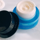 Swatch de mailinhlan54 : MOISTURIZING EYE BOMB, BELIF