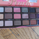 Swatch de Little_me : Sweet Peach Palette de fards à paupières, Too Faced