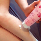 Swatch de Valbry : LAIT CORPS HYDRATANT PROTECTEUR GRENADE, Dr renaud