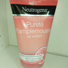 Swatch de Estherrosamund : Gel Nettoyant Exfoliant Pamplemousse Rose, Neutrogena