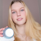 Swatch de EmiLaFilleDavril : MOISTURIZING EYE BOMB, BELIF