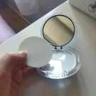Swatch de Lilymi : Mat & fix powder, Miss Cop