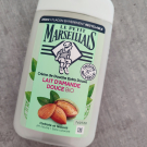 Swatch de zaz19 : Douche Crème Extra Doux Lait D'amande Douce, Le Petit Marseillais