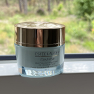 Swatch de Marine31 : Day Wear Soin Expert Multi-Protection SPF 15, Estée Lauder