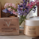 Swatch de d...illon : Neovadiol Magistral Nuit, Vichy