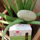 Swatch de d...illon : Savonnette à l'aloe vera, Emma Noël