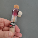 Swatch de Mimi210278 : Instant Anti Age l'Effaceur Yeux, Maybelline New York