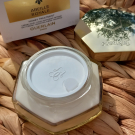 Swatch de Clémentine Lctr : Abeille Royale crème de jour Day cream, Guerlain