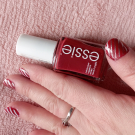 Swatch de Lilymi : Vernis à ongles, Essie