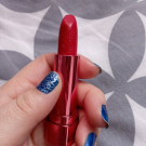 Swatch de Lilymi : Plumping gel lipstick flower & herb, Catrice