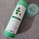 Swatch de zaz19 : Shampooing Sec Séboréducteur à l'Ortie, Klorane