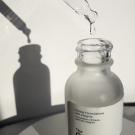 Swatch de Mel.fel2b : Hyaluronic Acid Serum 2%   B5, The Ordinary