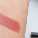 Swatch de zavnzavnm : Rouge à Lèvres, Mac