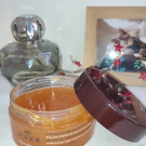 Swatch de djoudjou2530 : Gommage gourmand nourrissant rêve de miel, Nuxe