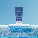 Swatch de Paillettes cosmiques : Masque exfoliant enzymatique, Guérande Cosmetics