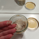 Swatch de Lilymi : Gommage corps noix de coco, Blancrème