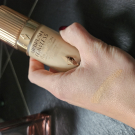Swatch de Chamallow_mallow : Airbrush Flawless Foundation, Charlotte Tilbury