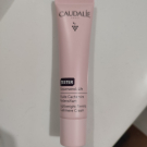 Swatch de zaz19 : Fluide Liftant Redensifiant FPS20, Caudalie