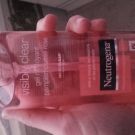 Swatch de liloux937 : Gel Nettoyant Pamplemousse Rose Visibly Clear, Neutrogena
