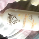 Swatch de Lou34540 : Douche Crème de Soin Beurre de Karité & Acacia, Le Petit Marseillais