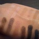 Swatch de Sa-ku-rah : Iconic 1, Makeup Revolution