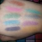 Swatch de Sa-ku-rah : Palette Pro 144 ombres à paupières, Edition Limitée Bright, Eyeslipsface