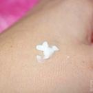 Swatch de Mademoiselle Polish : Cleanance Expert, Avène