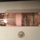 Swatch de Manelnihel : Eau Micellaire Apaisante 2 en 1 - Sensitive Végétal, Yves Rocher