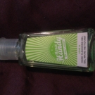 Swatch de Louisem9 : Gel mains nettoyant, Merci Handy