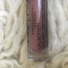 Swatch de Louisem9 : Lip Lingerie, NYX