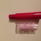 Swatch de Louisem9 : Baby Lips Baume à Lèvres Teinté, Maybelline New York