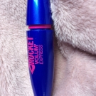 Swatch de Agatha122 : Mascara Volum'Express The Rocket, Maybelline New York