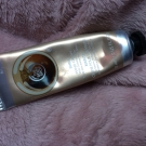 Swatch de Agatha122 : Crème mains Fraise, The Body Shop