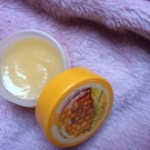 Swatch de Agatha122 : Baume à Lèvres Fraise, The Body Shop