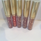 Swatch de ema12 : Matte Liquid Lipstick, Kylie Cosmetics