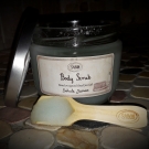 Swatch de Valmo07 : Gommage aux sels de la Mer Morte, Sabon